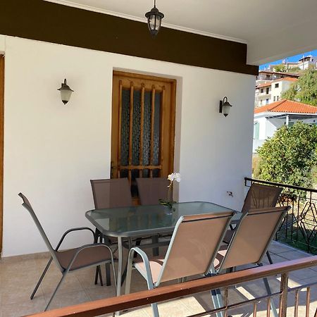 Demie And George Ηouse Villa Loutraki  Buitenkant foto