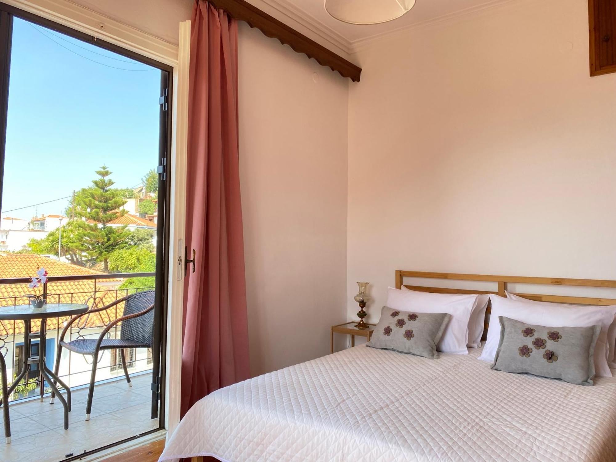Demie And George Ηouse Villa Loutraki  Buitenkant foto